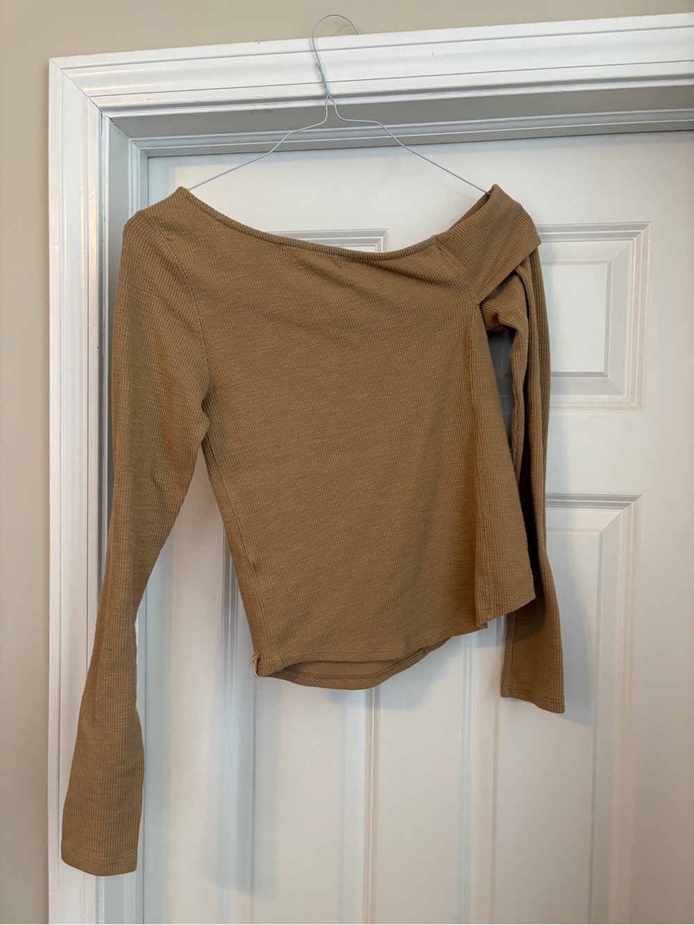 Free People Addie Layering Top Women’s Medium Off the Shoulder Tan Going Out - Picture 7 of 8